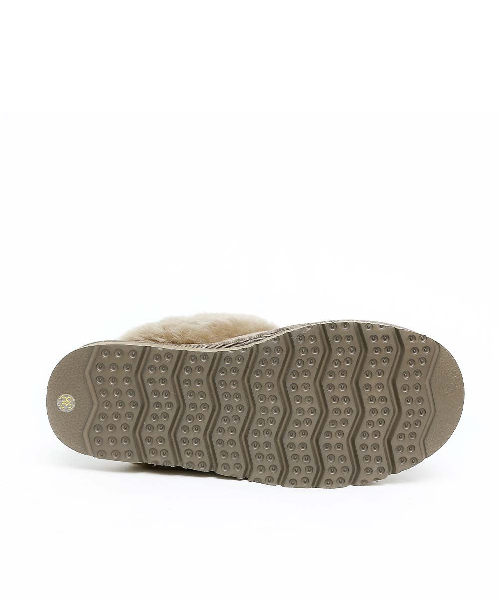 Women's UGG Fuzzy Slipper | Red Kado