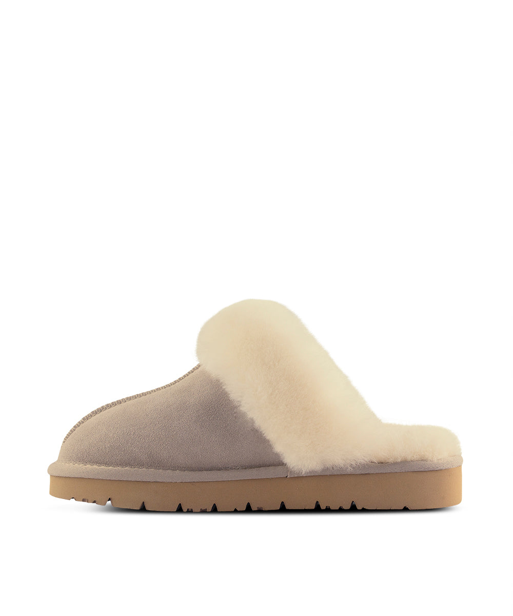 Women's UGG Fuzzy Slipper | Red Kado